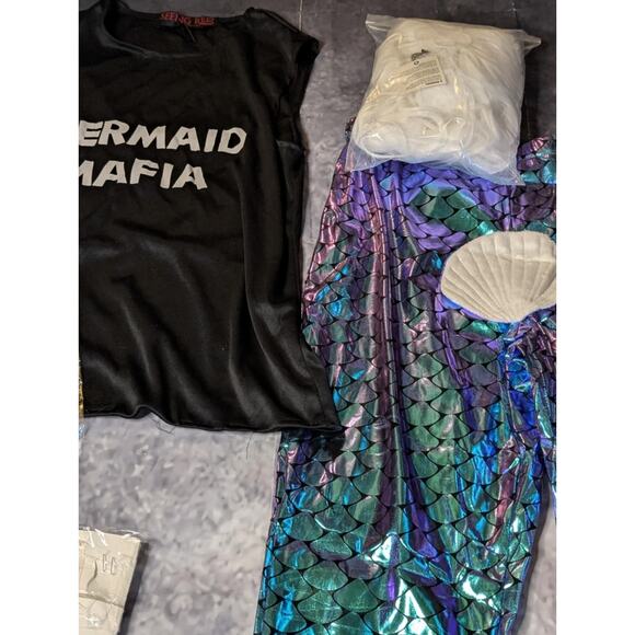 Seeing Red Mermaid Mafia Mens M Funny King Triton Atlantis Halloween Costume - Picture 10 of 12